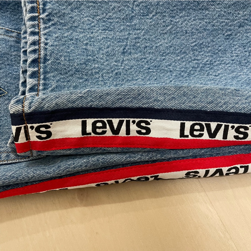 Women's Levi's Premium 501 Logo-Stripe Crop Straight Spectator Sport Side Tape - Picture 13 of 16